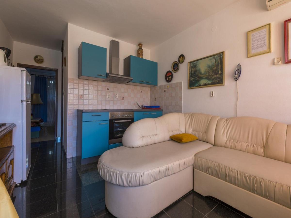 Apartments Dubravka Crikvenica Bagian luar foto