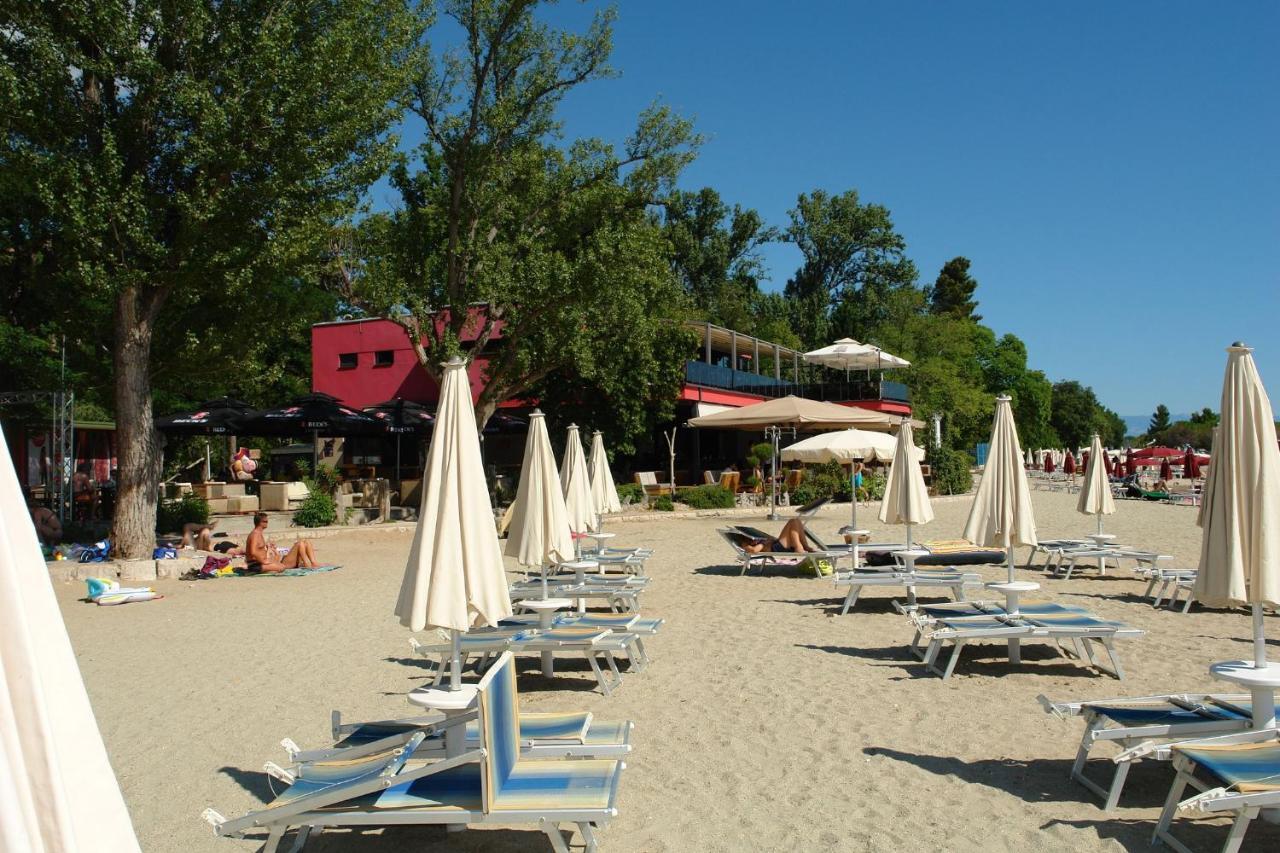 Apartments Dubravka Crikvenica Bagian luar foto